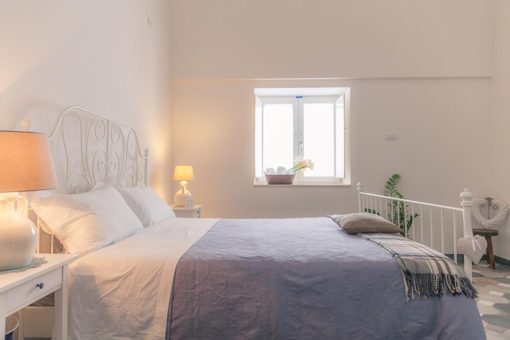 Marinella Suite Home Локоротондо Стая снимка